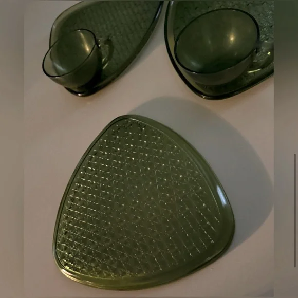 Antique (1960's) Indiana Glass Retro Style Serveware Set - Picture 5 of 8